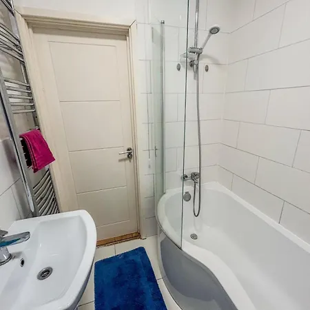 1 Bedroom Apartment By The River High Wycombe Exterior photo