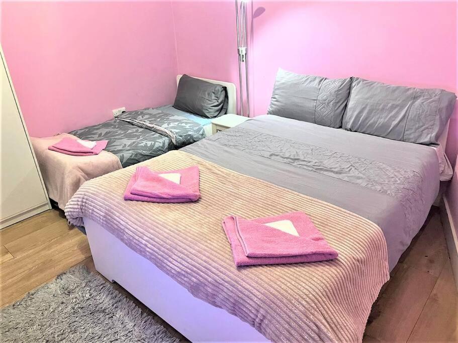 1 Bedroom By The River *