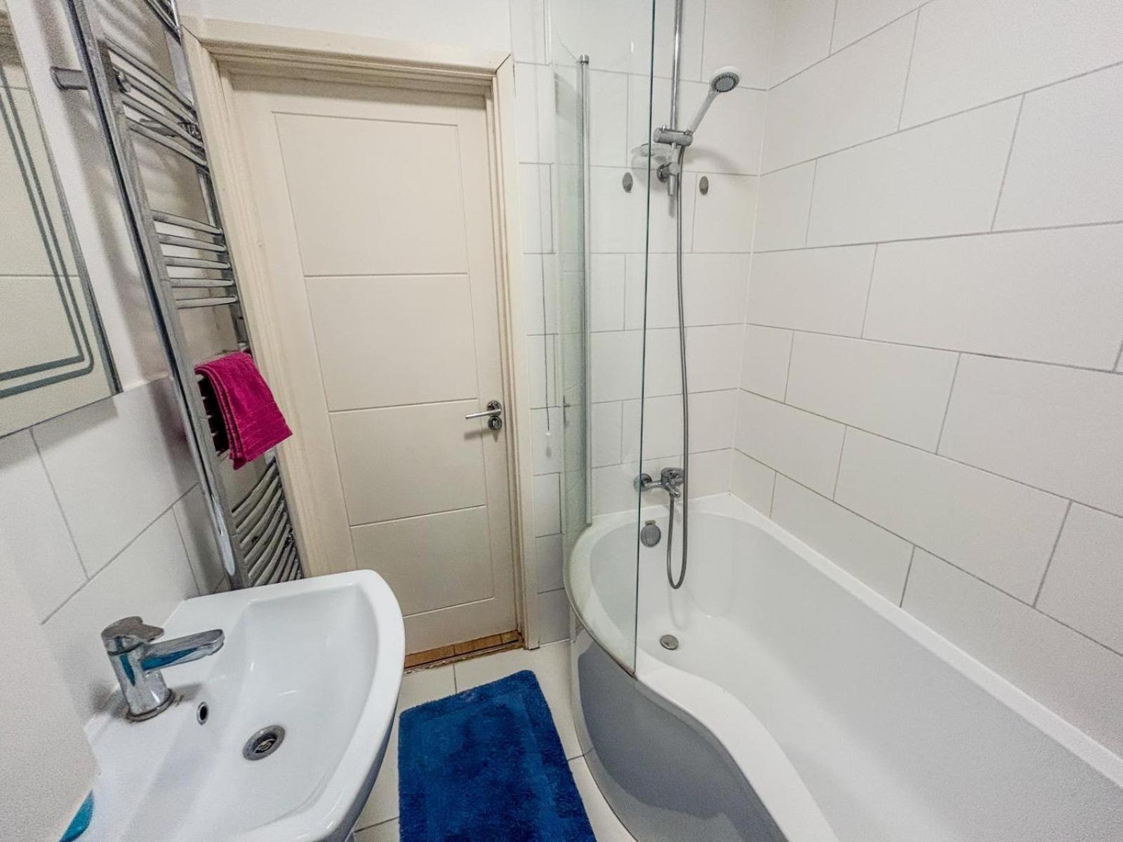 1 Bedroom By The River Apartment High Wycombe