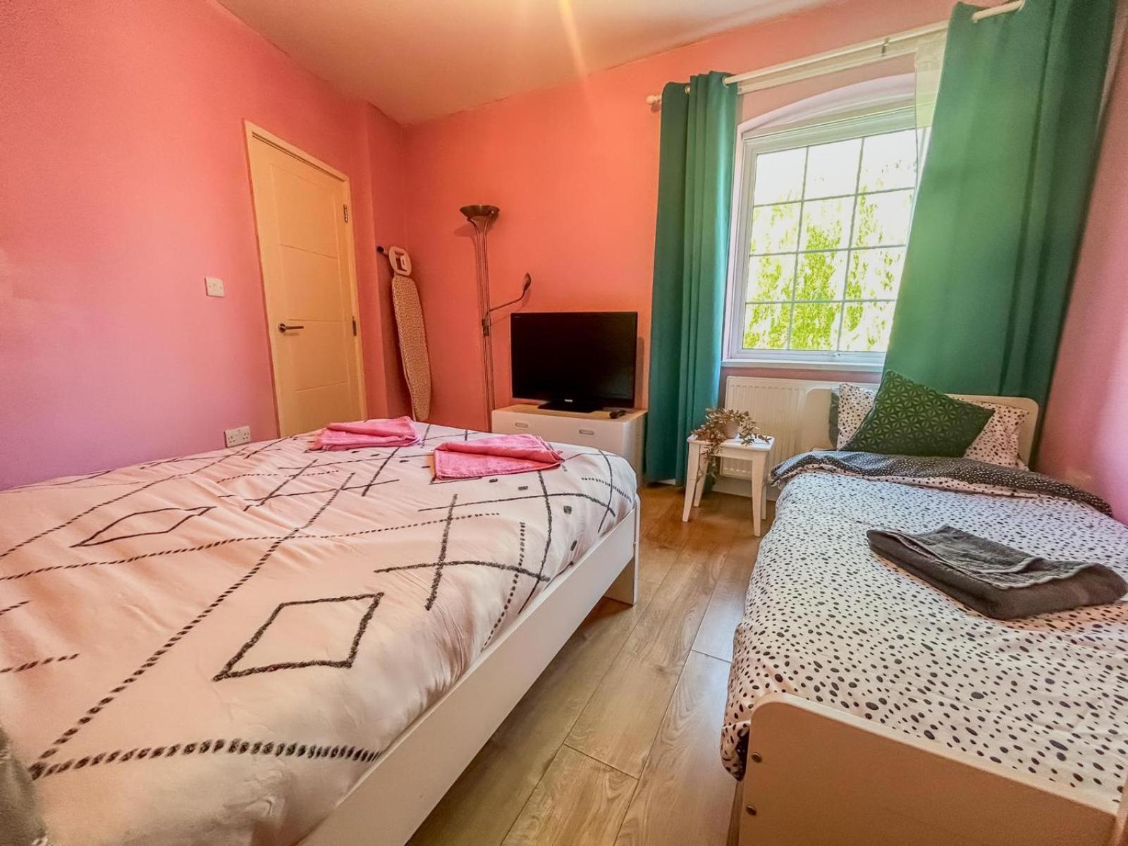 1 Bedroom By The River Apartment